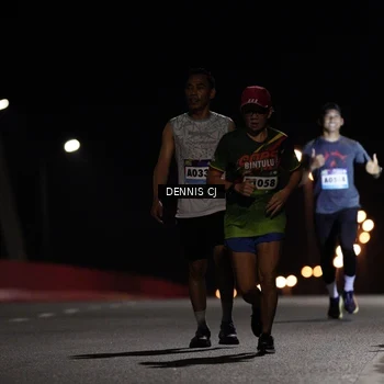 Runner Photo 9219076