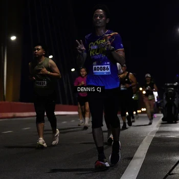 Runner Photo 9220018
