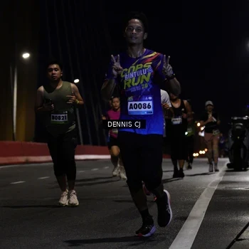 Runner Photo 9220022