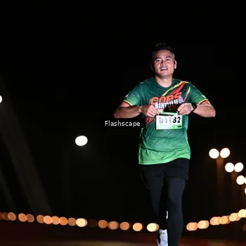 Runner Photo 9220203