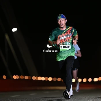 Runner Photo 9220605