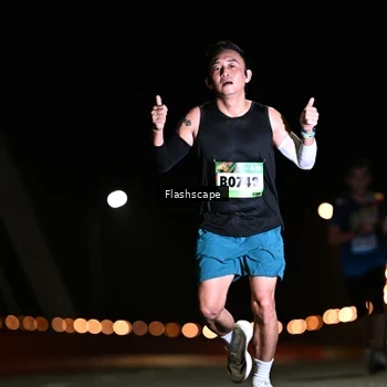 Runner Photo 9220900
