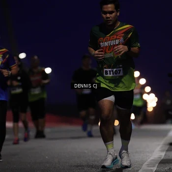 Runner Photo 9221097