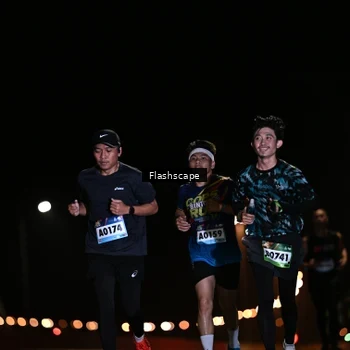Runner Photo 9221365