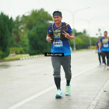 Runner Photo 9221387