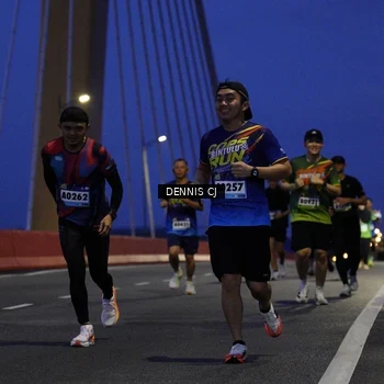 Runner Photo 9221390