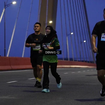 Runner Photo 9221476