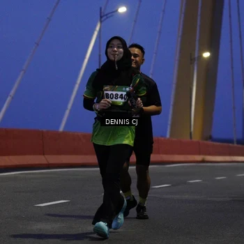 Runner Photo 9221480