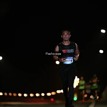 Runner Photo 9221512
