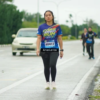 Runner Photo 9223198