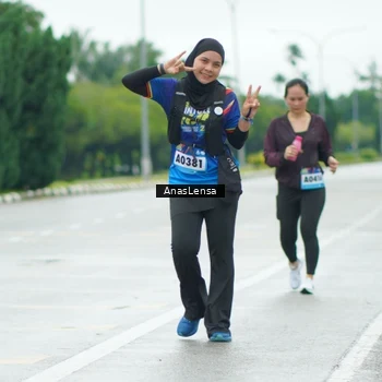 Runner Photo 9223328