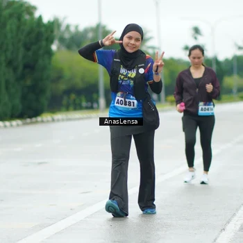 Runner Photo 9223337