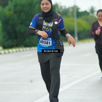 Runner Photo 9223354