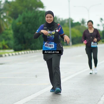 Runner Photo 9223355
