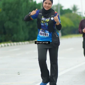 Runner Photo 9223359