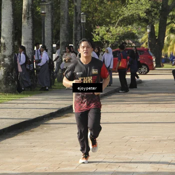 Runner Photo 9224376
