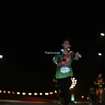 Runner Photo 9225078