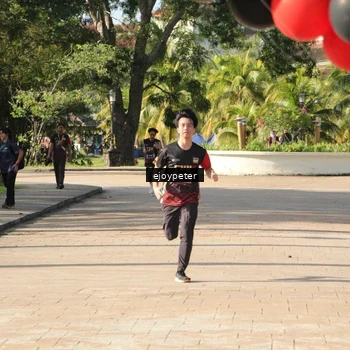 Runner Photo 9225565