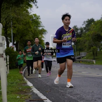 Runner Photo 9228005