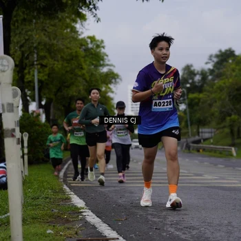 Runner Photo 9228006