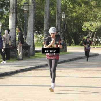 Runner Photo 9228037