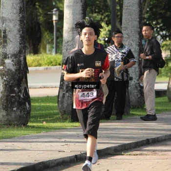 Runner Photo 9228335