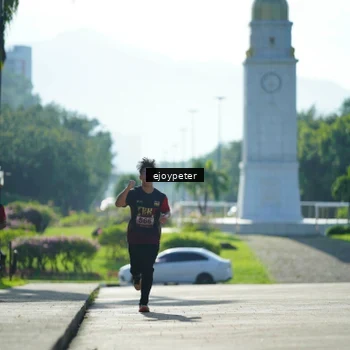 Runner Photo 9230731