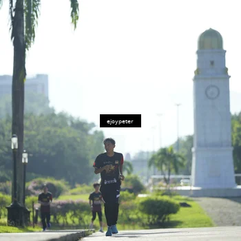 Runner Photo 9230852