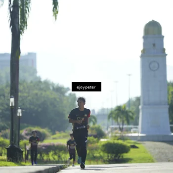 Runner Photo 9230858