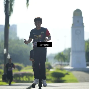 Runner Photo 9231083