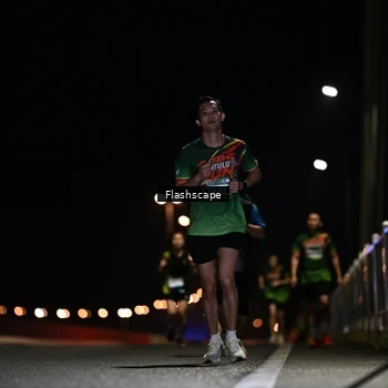 Runner Photo 9231175