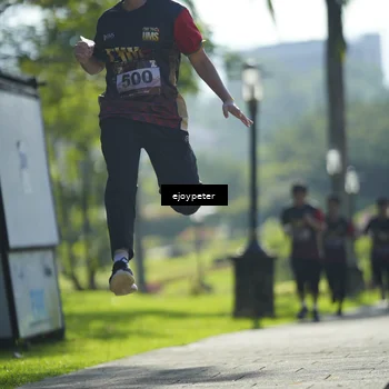 Runner Photo 9231870
