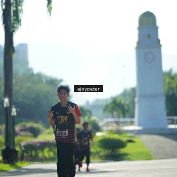 Runner Photo 9231980