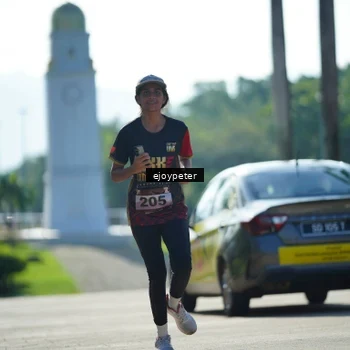 Runner Photo 9232500