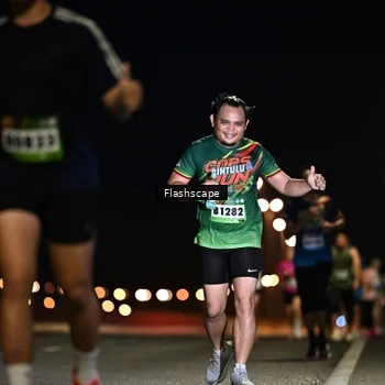 Runner Photo 9233539