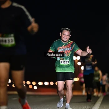 Runner Photo 9233550