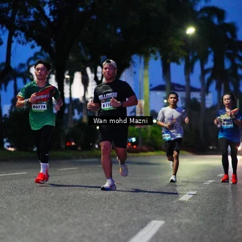 Runner Photo 9235372