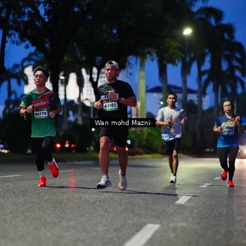 Runner Photo 9235373