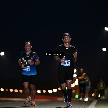 Runner Photo 9235773