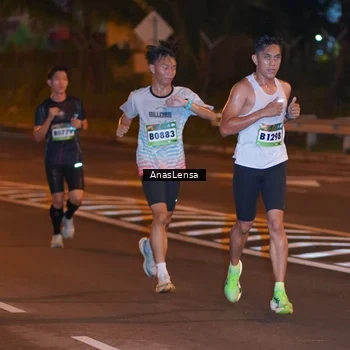 Runner Photo 9235884