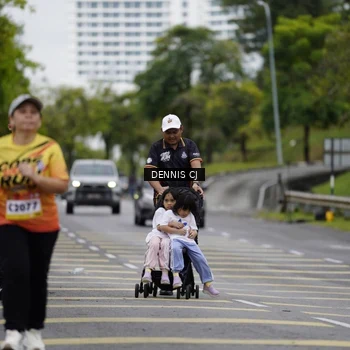 Runner Photo 9236000