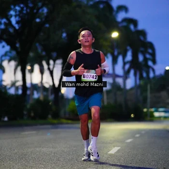 Runner Photo 9236033