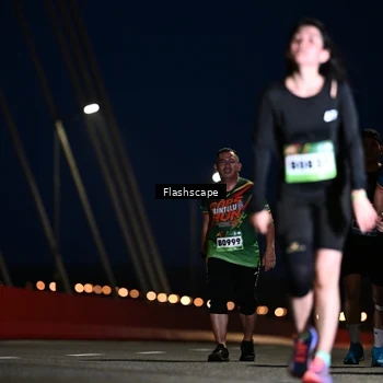 Runner Photo 9236888