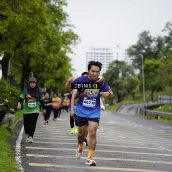 Runner Photo 9237005
