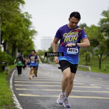 Runner Photo 9237006