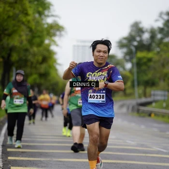 Runner Photo 9237017