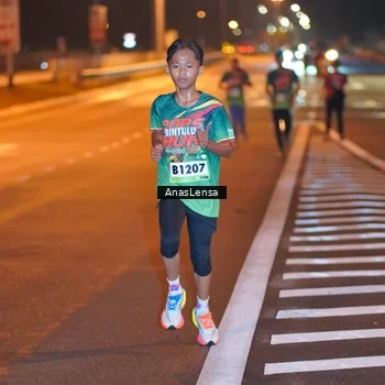 Runner Photo 9237132