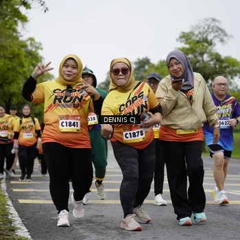 Runner Photo 9237381