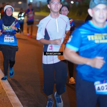 Runner Photo 9237629
