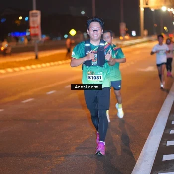 Runner Photo 9240002